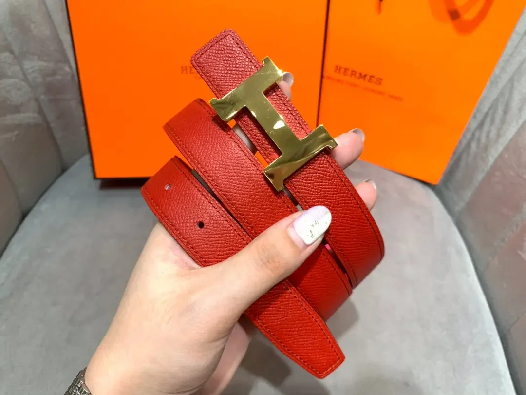 Hermès Red/Bright Pink Reversible Belt with Gold-Tone Wide H Buckle product view 6