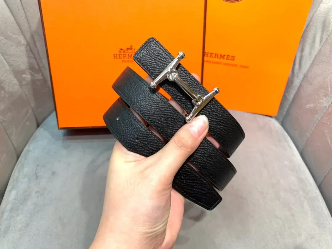 Hermès Black Reversible Belt with Silver-Tone Stirrup-Style H Buckle product view 6