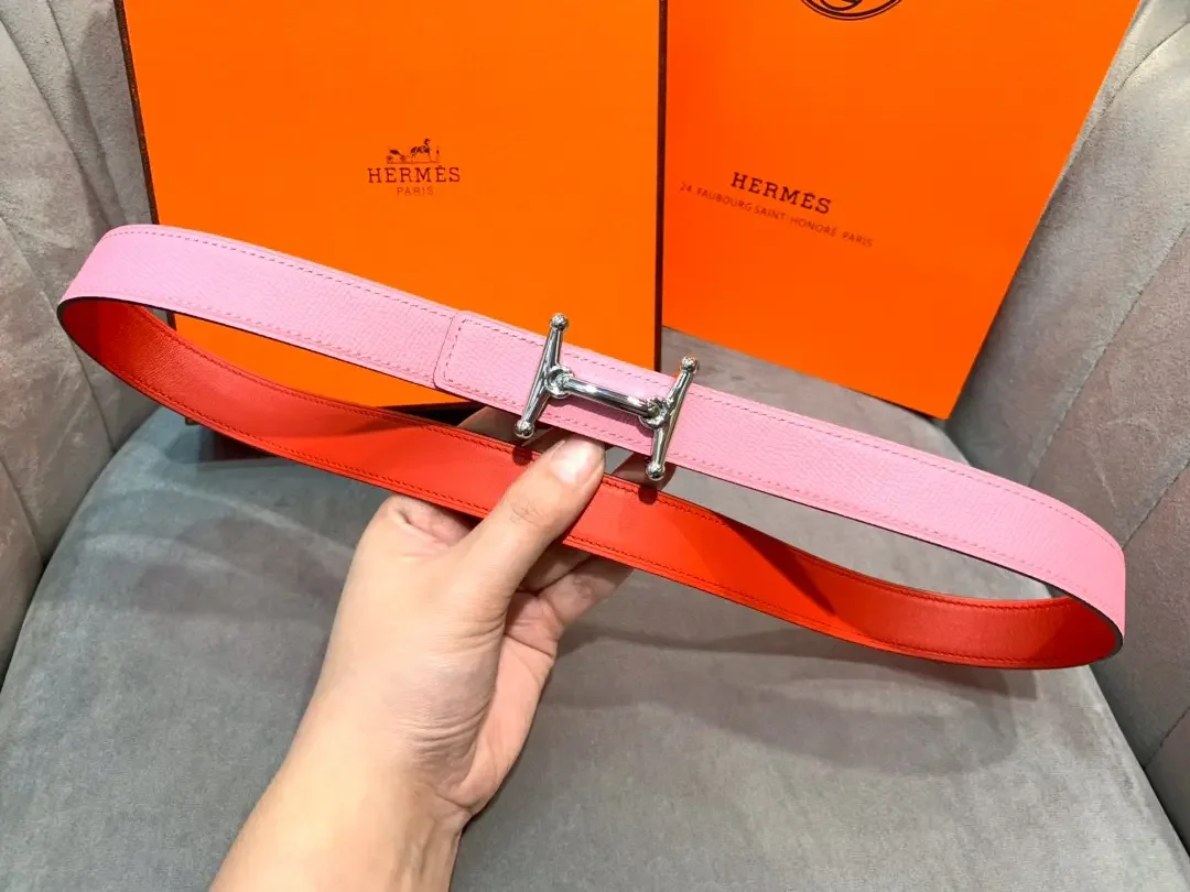 Hermès Pink/Red Reversible Belt with Silver-Tone Stirrup-Style H Buckle product view 4