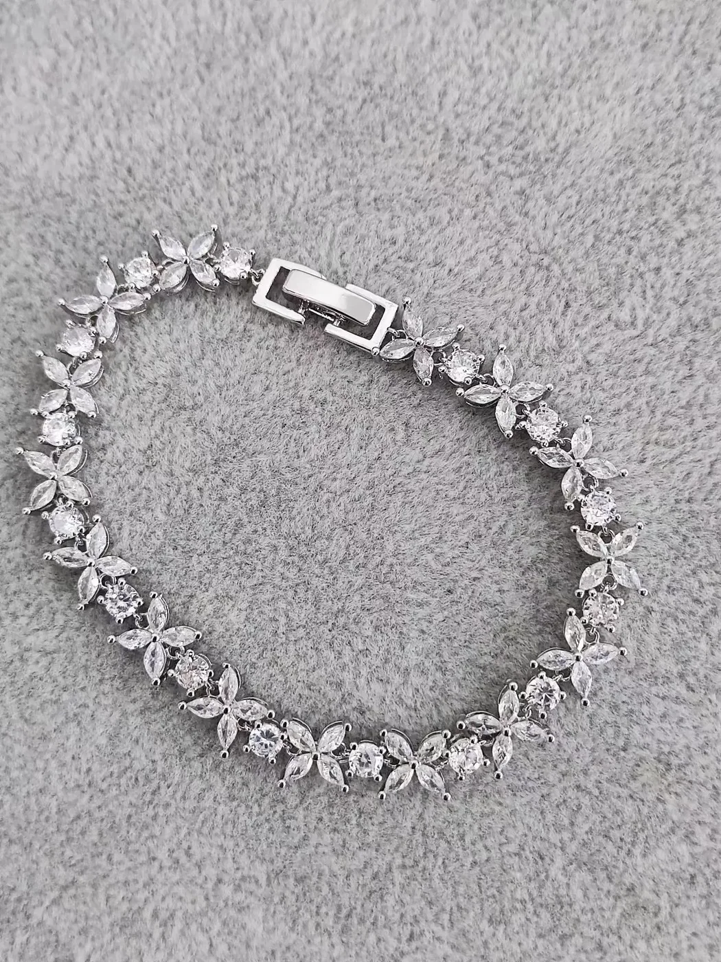 Tiffany  Co. Cluster Tennis Bracelet Silver-Tone product view 1