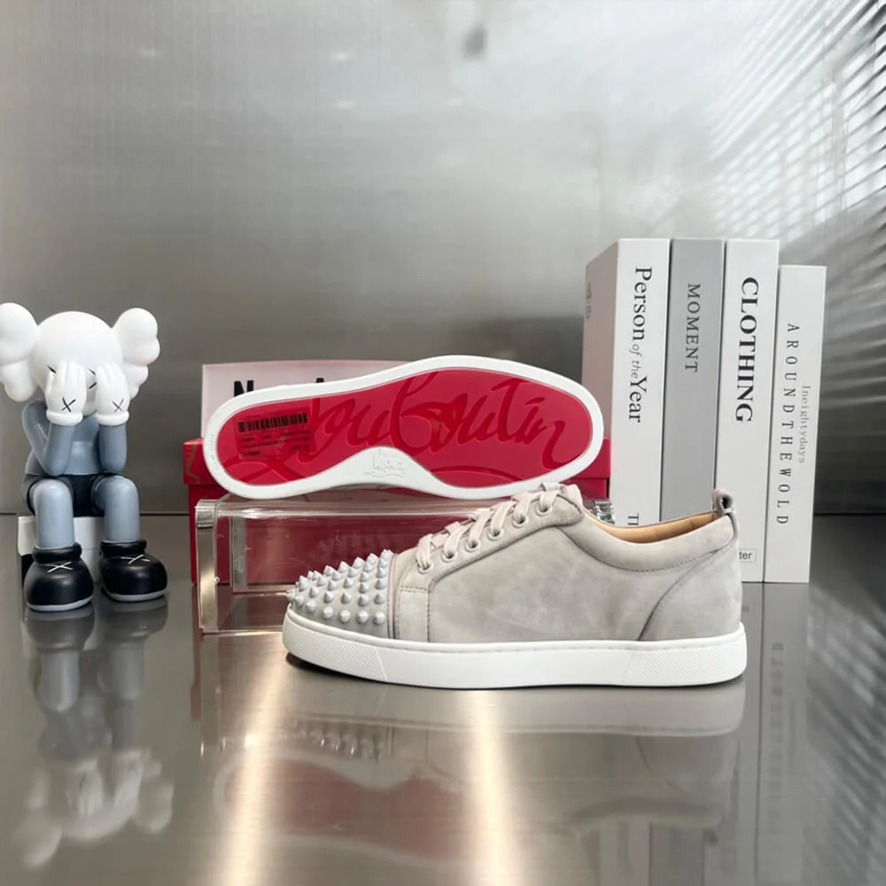 Christian Louboutin Louis Junior Spikes Textured Sneakers Off-White product view 3