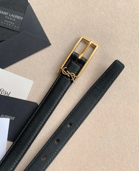 Saint Laurent New Cassandre Buckle Belt 20MM In Black Leather product view 6