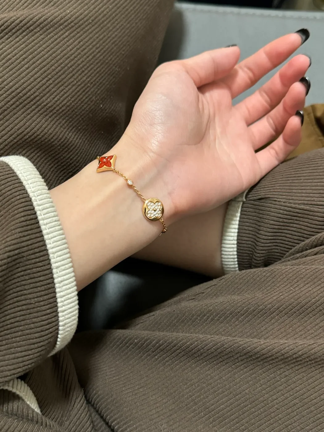 Louis Vuitton Sun Star Blossom Chain Bracelet Red Inlay and Gold-Tone product view 1