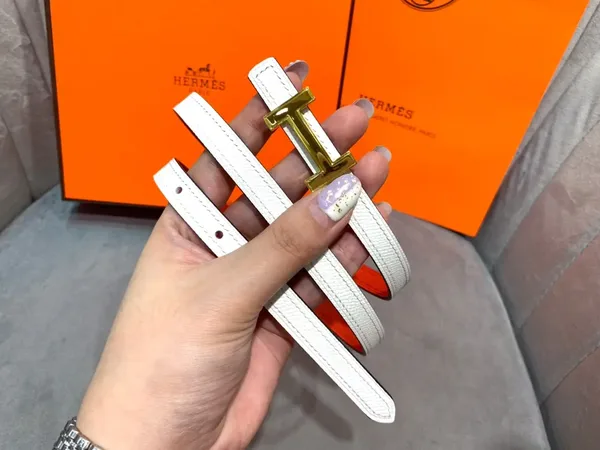 Hermès White/Red Reversible Belt with Gold-Tone Slim H Buckle product view 6