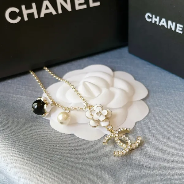 Chanel Flower Pearl-Effect CC Pendant Necklace Gold-Tone product view 5