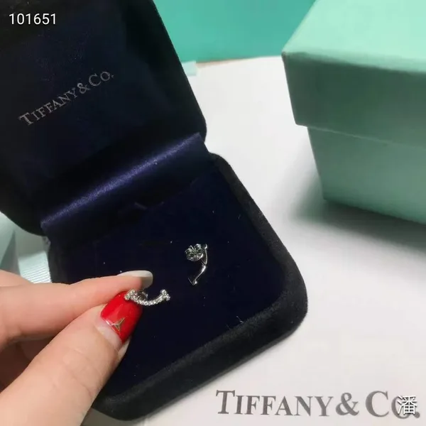 Tiffany  Co. T Smile Pavé-Effect Stud Earrings Gold-Tone product photo