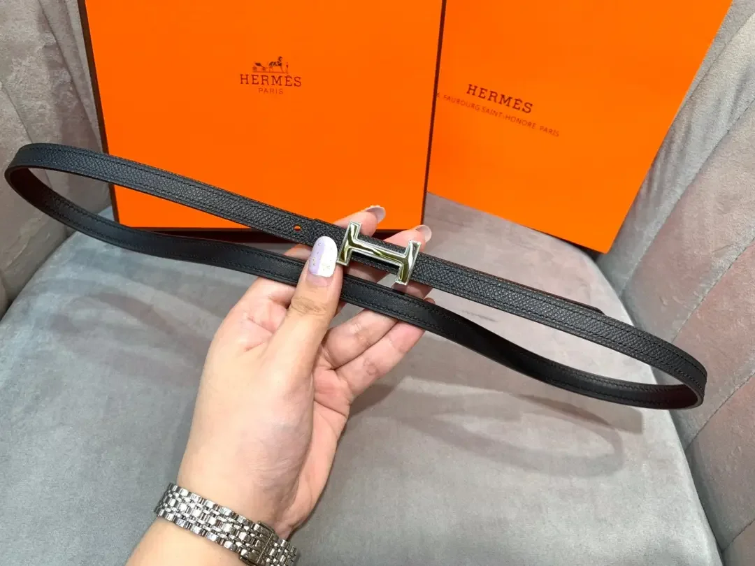 Hermès Black Reversible Belt with Silver-Tone Slim H Buckle product view 5