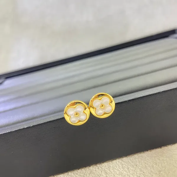 Louis Vuitton Sun Blossom Pearlescent Stud Earrings Gold-Tone product photo