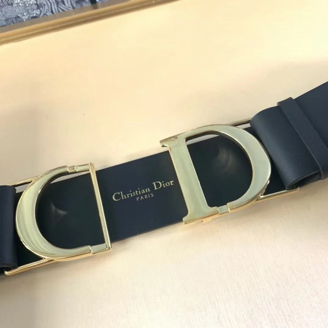 Dior 30 Montaigne 40MM Belt In Black Smooth Calfskin product view 2