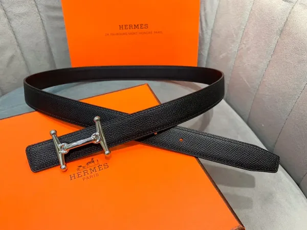 Hermès Black Reversible Belt with Silver-Tone Stirrup-Style H Buckle product photo