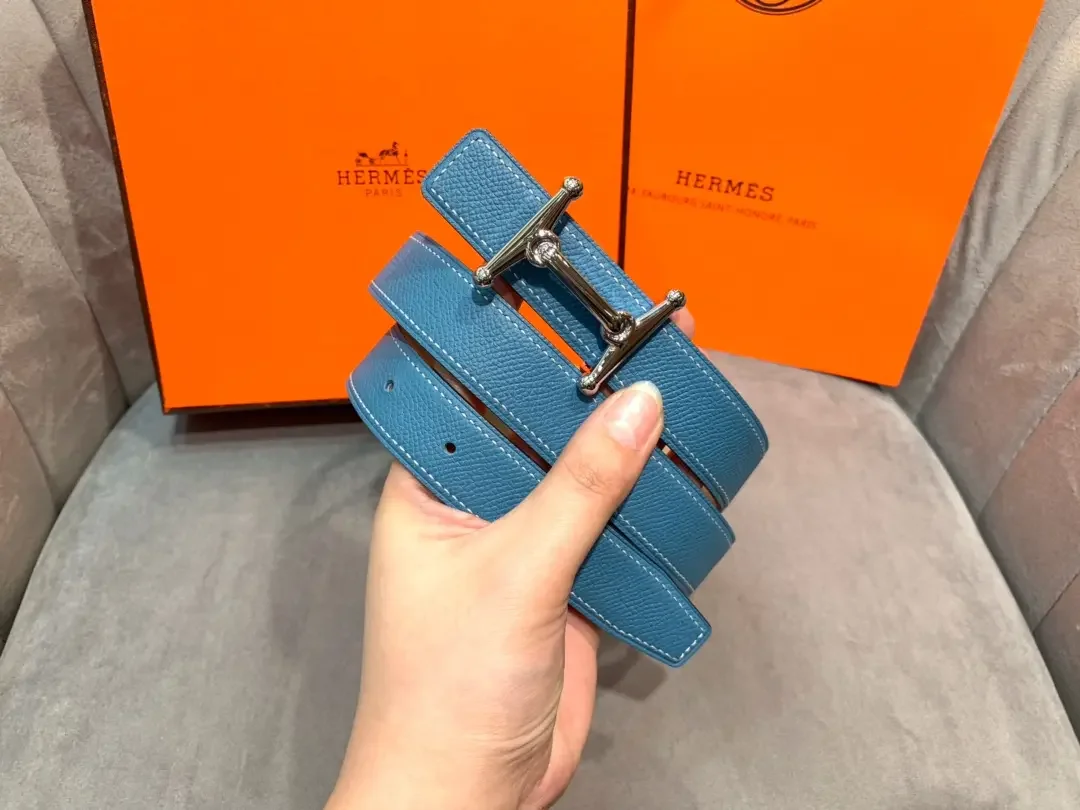 Hermès Light Blue/Taupe Reversible Belt with Silver-Tone Stirrup-Style H Buckle product view 6