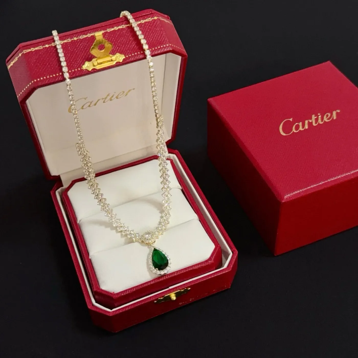 Cartier Green Pear-Shaped Gold-Tone Beaded Necklace product view 1