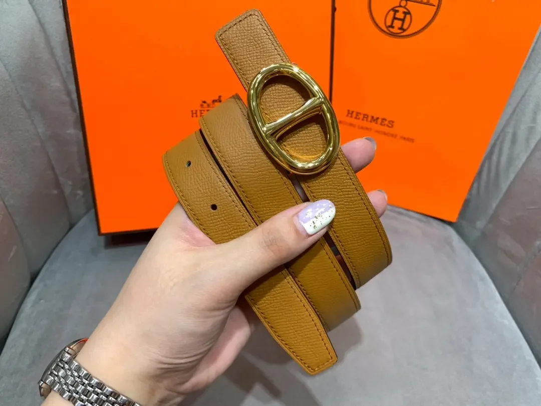 Hermès Tan/Black Reversible Belt with Gold-Tone Oval Buckle product view 6