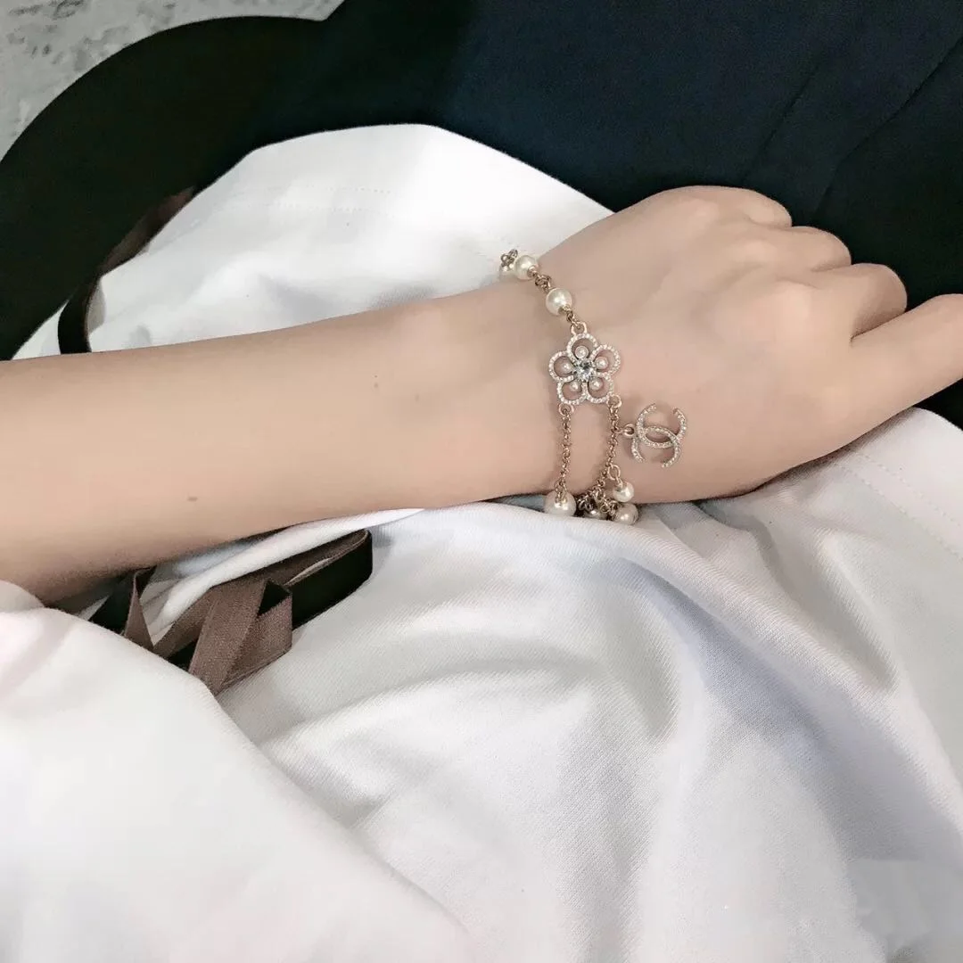 Chanel Flower CC Pearl-Effect Charm Bracelet Gold-Tone product view 7
