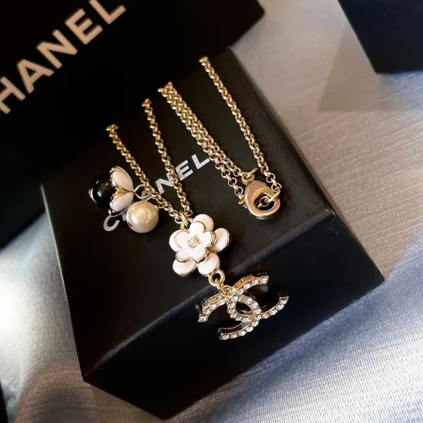 Chanel Flower Pearl-Effect CC Pendant Necklace Gold-Tone product view 3