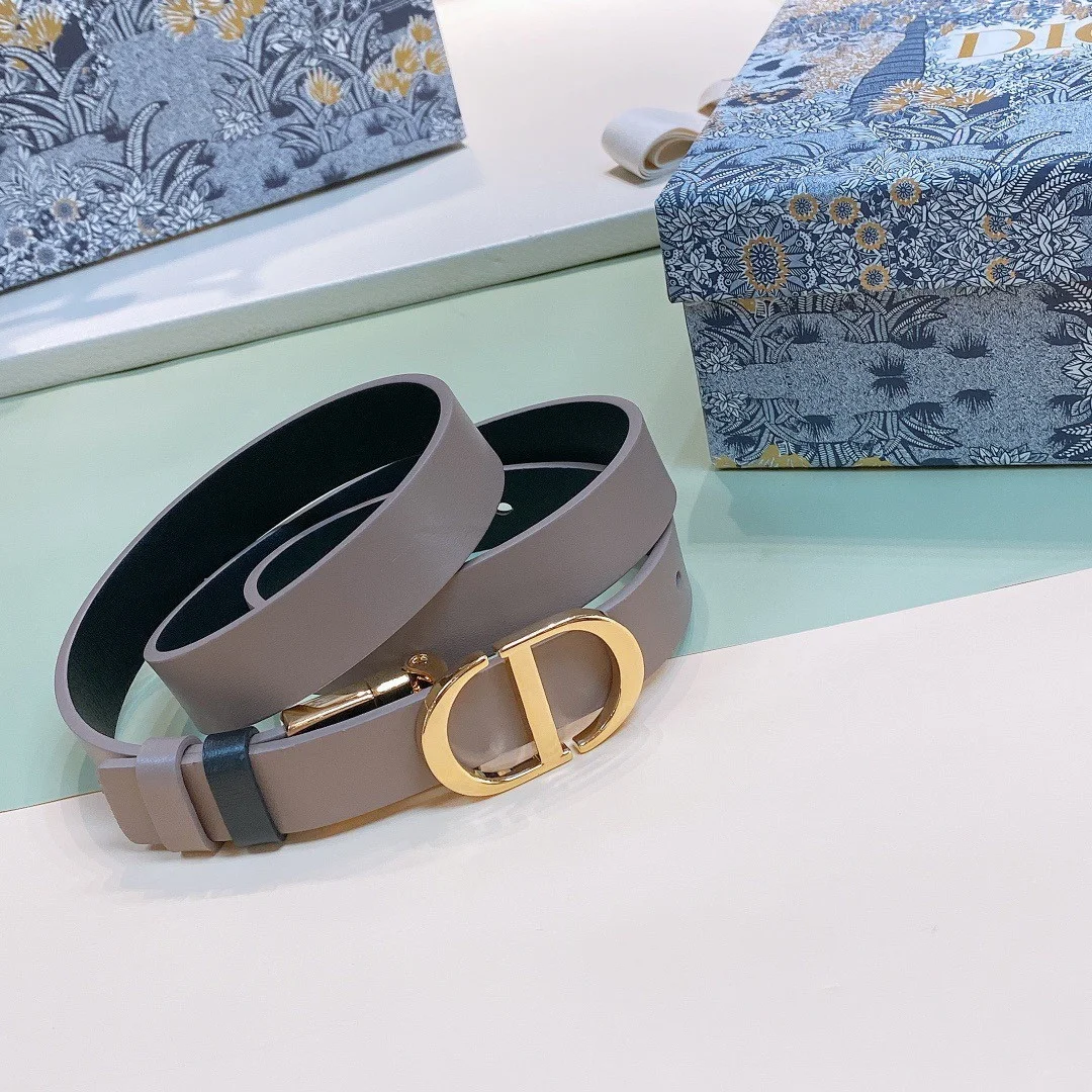 Dior 30 Montaigne Reversible 20MM Belt in Grey and Black Calfskin product view 4