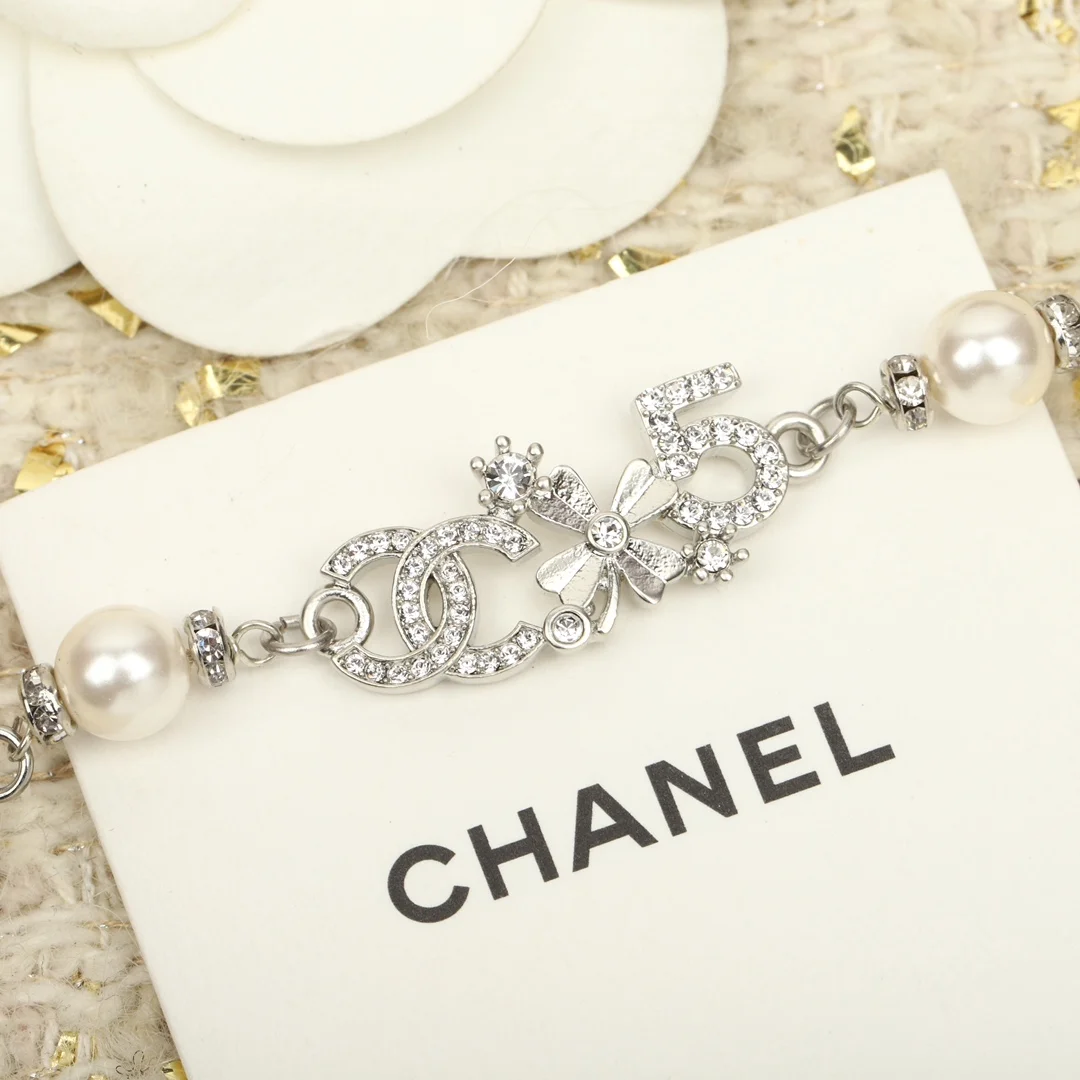 Chanel No.5 Clover Chain Bracelet Silver-Tone product view 5