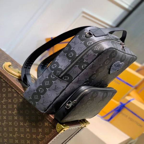 Louis Vuitton M45962 Utilitary Backpack product view 3