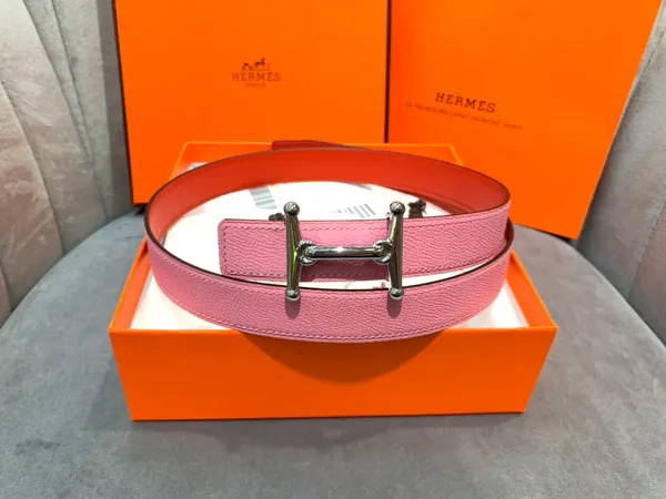 Hermès Pink/Red Reversible Belt with Silver-Tone Stirrup-Style H Buckle product view 5