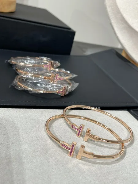 Tiffany  Co. Double T Pink Pavé-Effect Bangle Rose-Tone product view 2