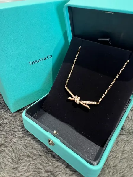 Tiffany  Co. Smooth Knot Pendant Necklace Gold-Tone product photo