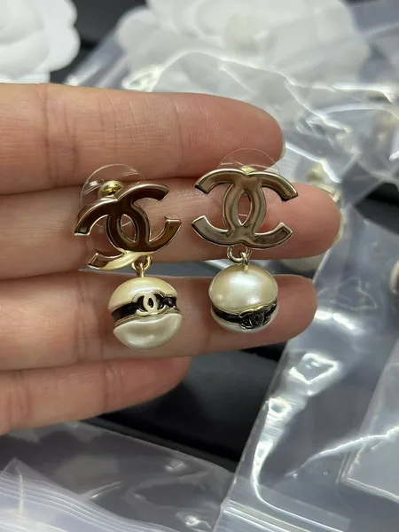 Chanel Polished CC Pearl-Effect Drop Earrings Gold-Tone product view 2