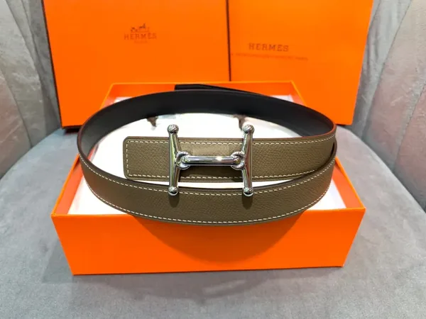 Hermès Taupe/Black Reversible Belt with Silver-Tone Stirrup-Style H Buckle product view 5