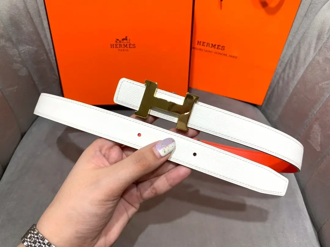 Hermès White/Red Reversible Belt with Gold-Tone Wide H Buckle product view 4