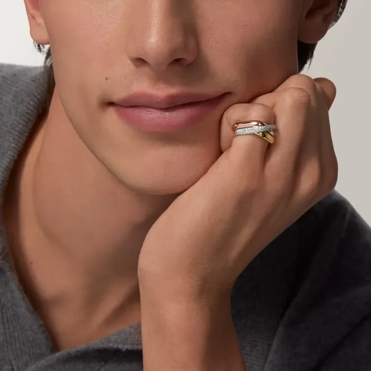 Cartier Trinity Three-Tone Interlocking Ring with Pave-Effect Band product view 2