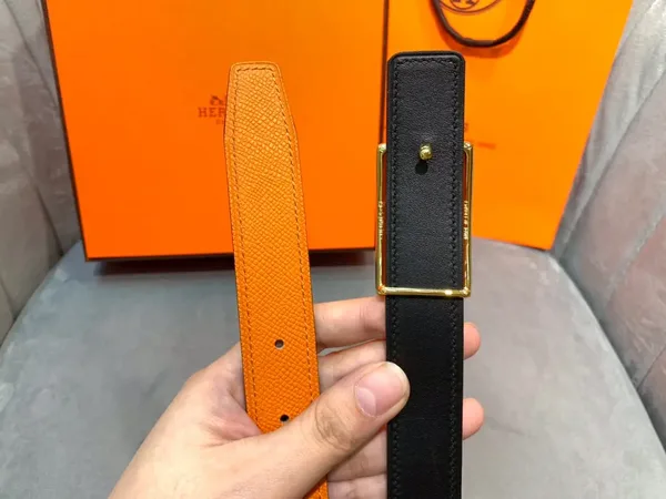 Hermès Orange/Black Reversible Belt with Gold-Tone Horse-and-Carriage Buckle product view 7