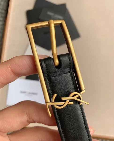 Saint Laurent New Cassandre Buckle Belt 20MM In Black Leather product view 2