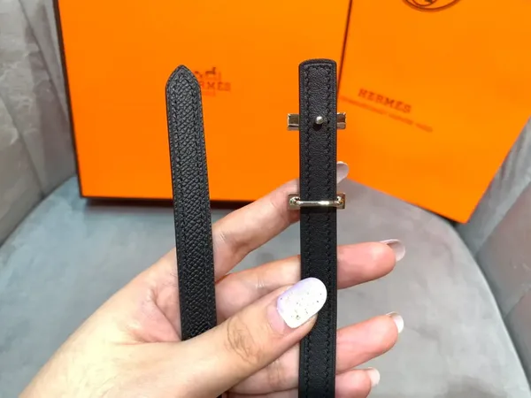 Hermès Black Reversible Belt with Silver-Tone Slim H Buckle product view 7