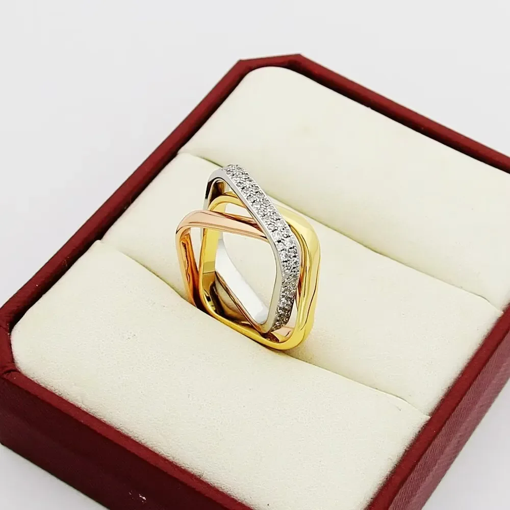Cartier Trinity Three-Tone Interlocking Ring with Pave-Effect Band product view 5