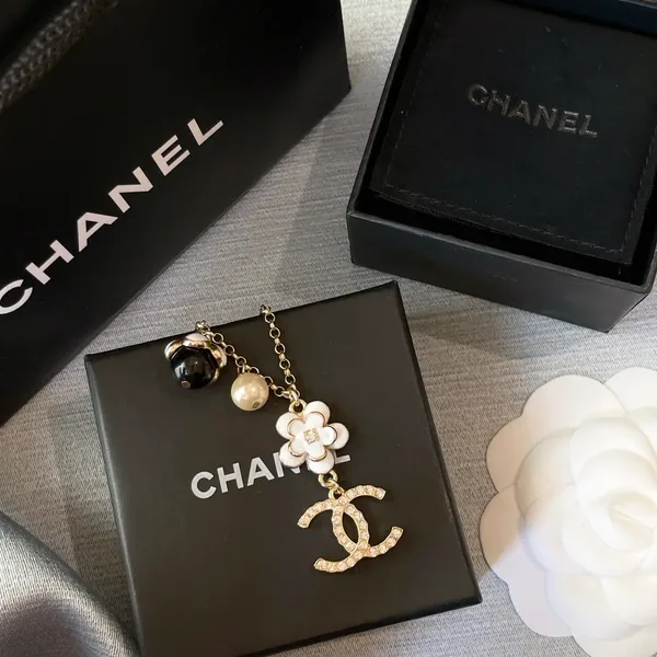 Chanel Flower Pearl-Effect CC Pendant Necklace Gold-Tone product view 9