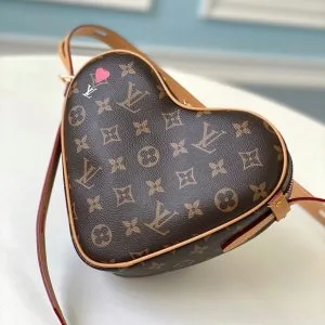 Louis Vuitton M57456 Game On Cœur Crossbody Bag Monogram product photo