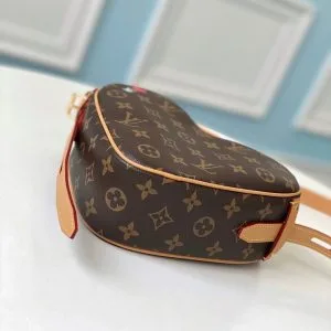 Louis Vuitton M57456 Game On Cœur Crossbody Bag Monogram product view 3
