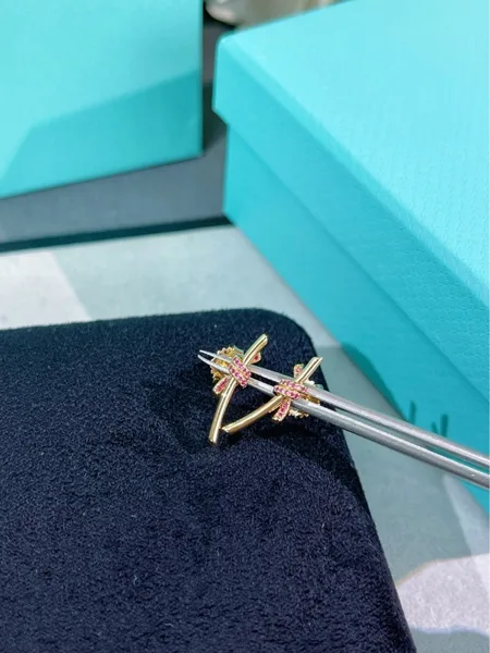 Tiffany  Co. Knot Pink Pavé-Effect Stud Earrings Rose-Tone product view 4