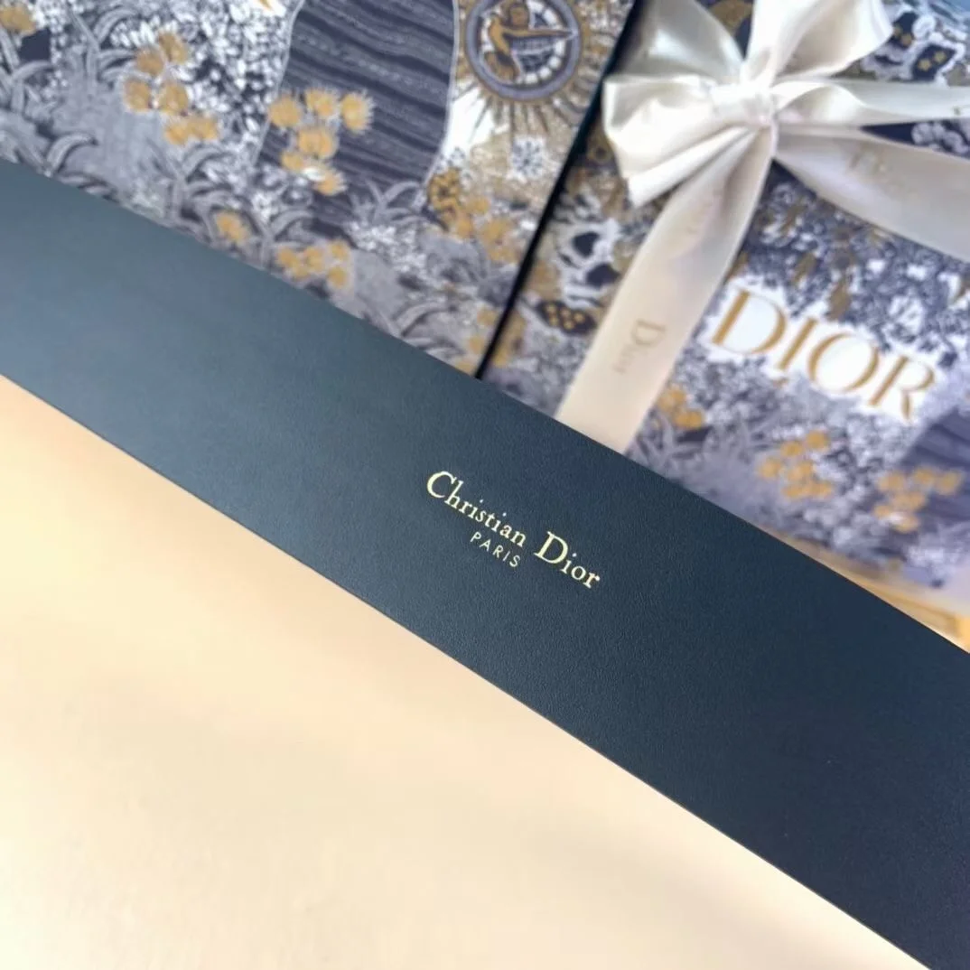 Dior 30 Montaigne 40MM Belt In Black Smooth Calfskin product view 3