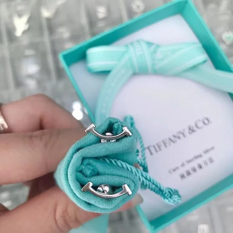 Tiffany  Co. Smooth T Smile Earrings Silver-Tone product view 1