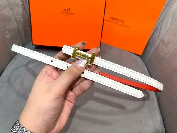 Hermès White/Red Reversible Belt with Gold-Tone Slim H Buckle product view 4