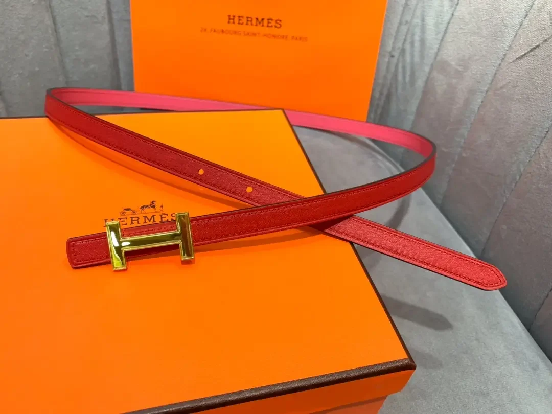 Hermès Bright Pink/Red Reversible Belt with Gold-Tone Slim H Buckle product view 3